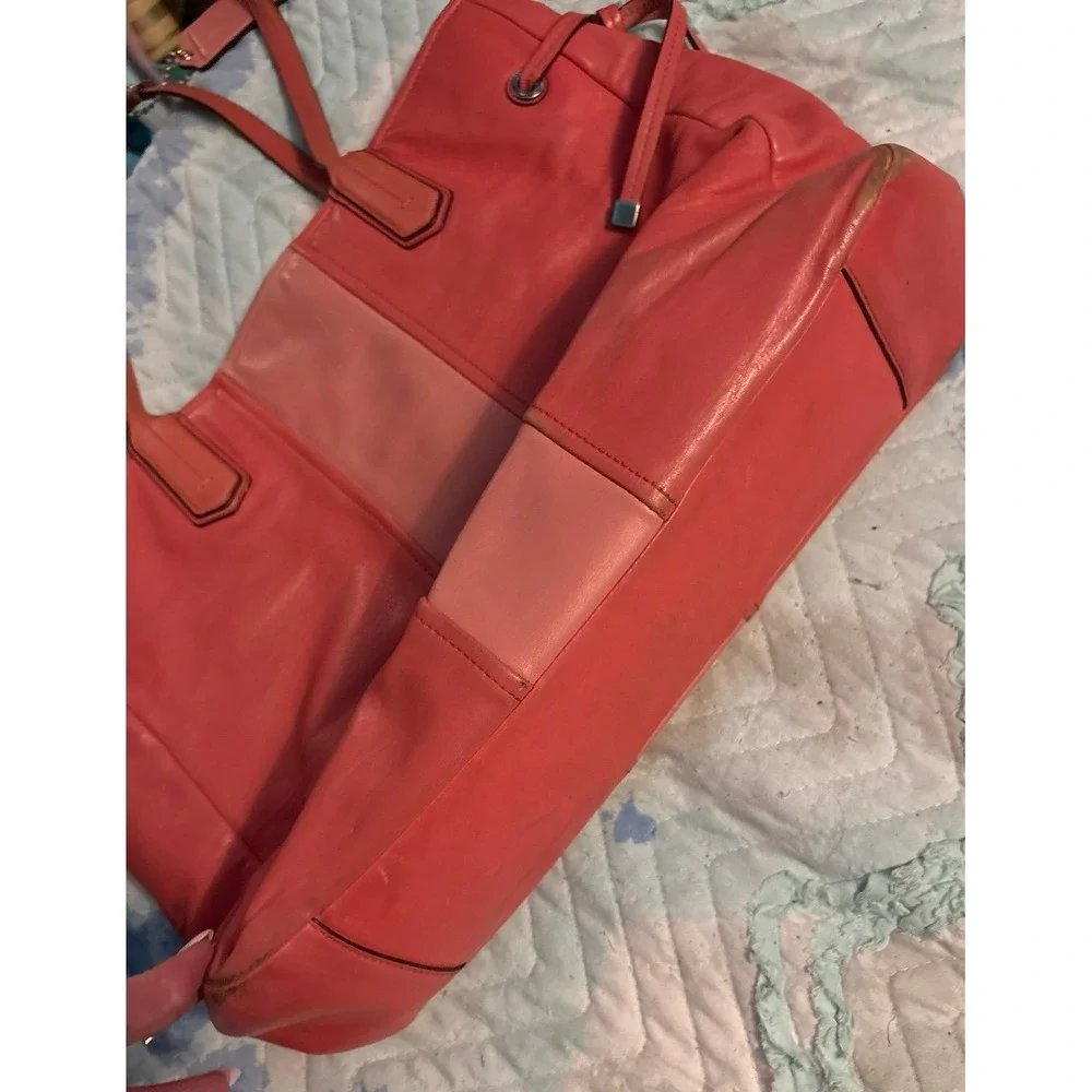 Coach 18962 Chelsea Leather Stripe‎ Charlie Coral Large Tote Bag Purse